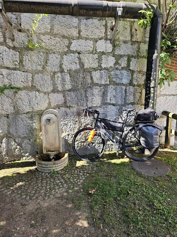 Fontanella pubblica / Water Fountain - Image 1