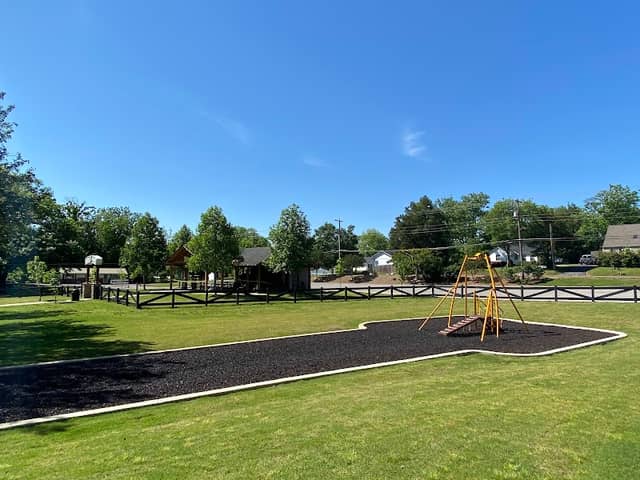 Deer Park - Image 3