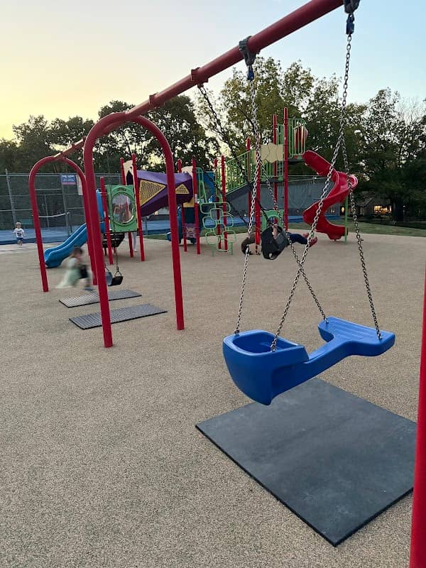 Thompson Park - Image 1