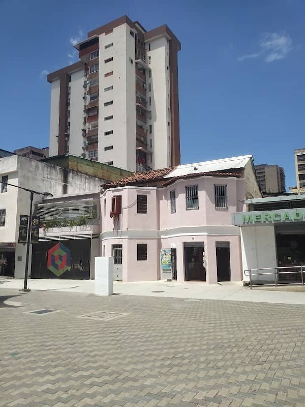Casas Inglesas - Image 1