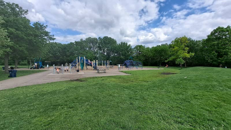 Veterans Park - Image 3