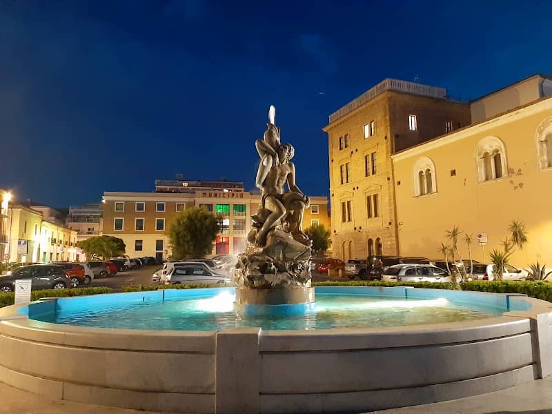 Fontana di Piazza Sant'Antonio - Image 2