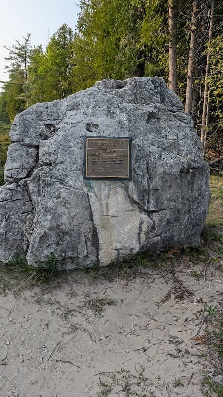 Baileys Harbor Lower Range light - Image 2