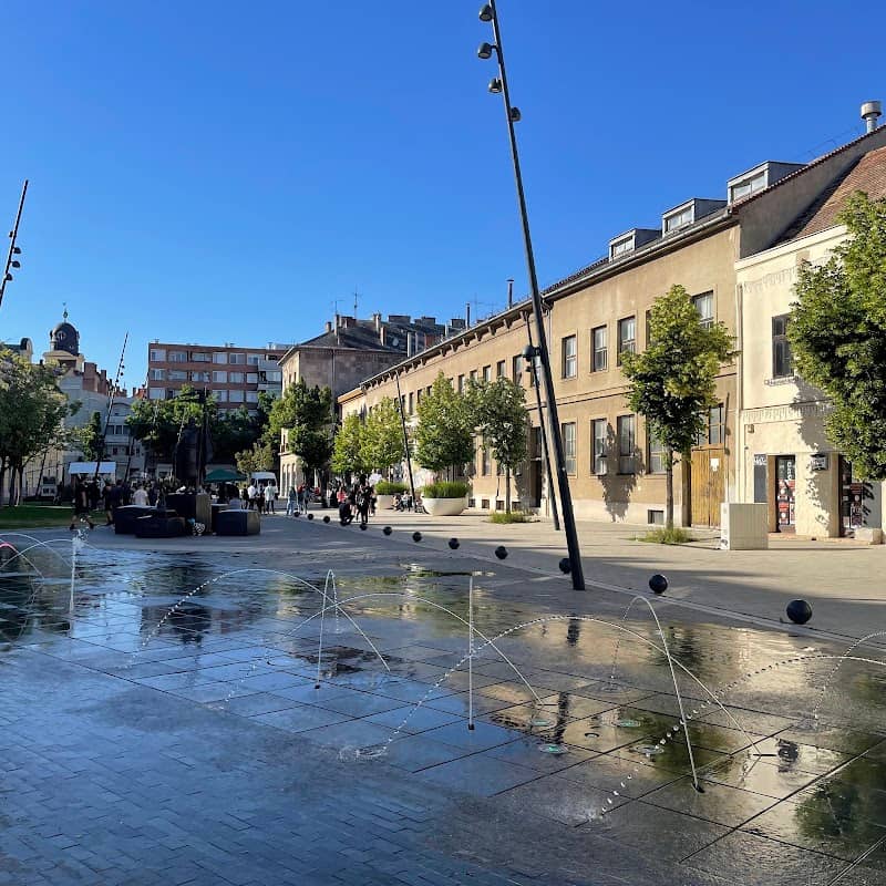 Fountain - Image 1