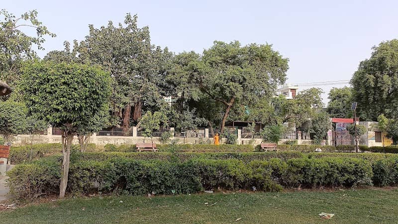 Ganaur Park - Image 1
