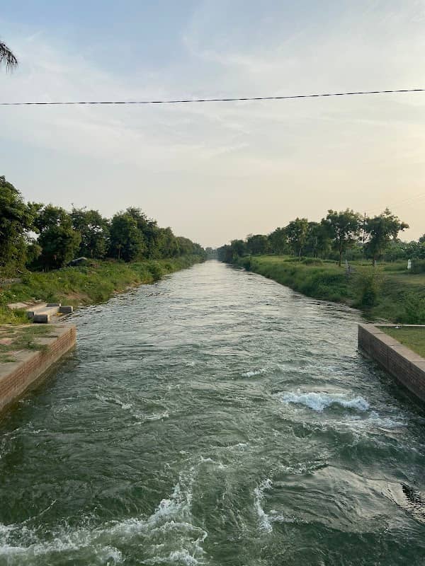 Canal gate - Image 2