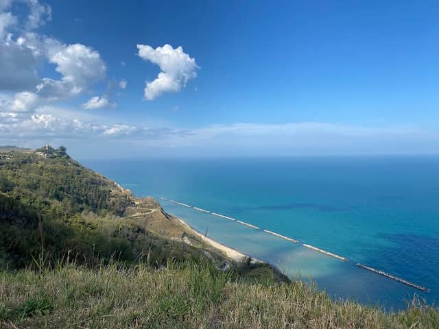 Fiorenzuola di Focara, vista dal Parco del Monte San Bartolo - Image 1