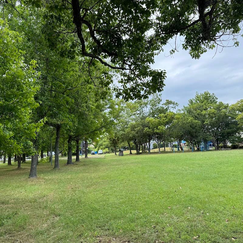 Shingaihama Park - Image 1