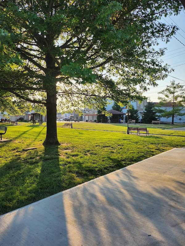 Lions club park - Image 1