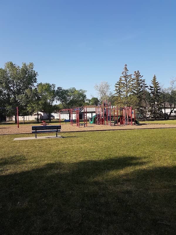 Bastedo Park - Image 1