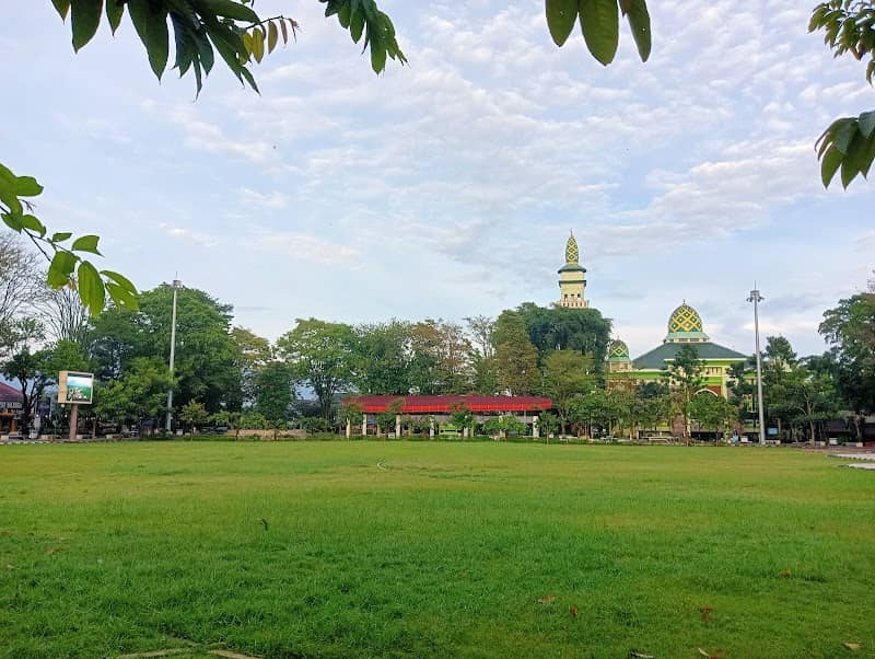 Lapangan Pancasila (Alun-Alun Salatiga) - Image 1
