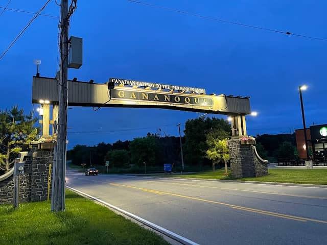Canadian gateway to 1000 islands - Image 3