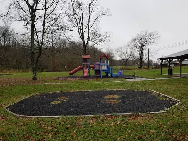 Hustonville City Park - Image 2