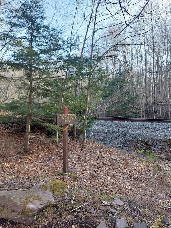 Frank Gantz D&L RR Trailhead - Image 2