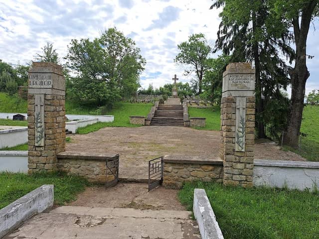 Cemetery of World War II Soviet heroes - Image 1
