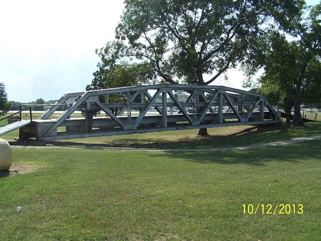 Colbert City park - Image 1