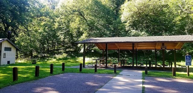 Wahkaw Shelter - Image 1