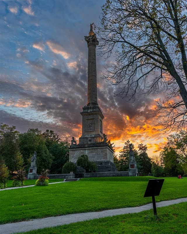 Brock's Monument - Image 1