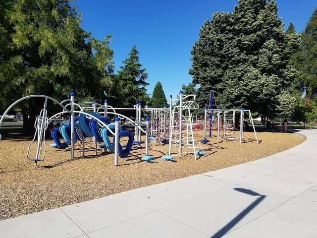 Hawthorne Park Playground - Image 1