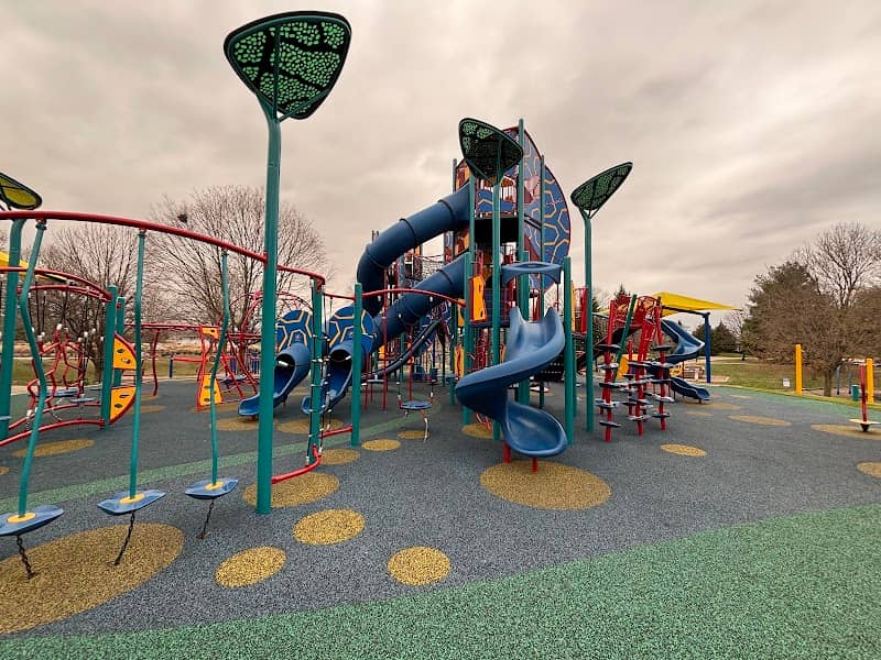 Columbian Park - Image 1
