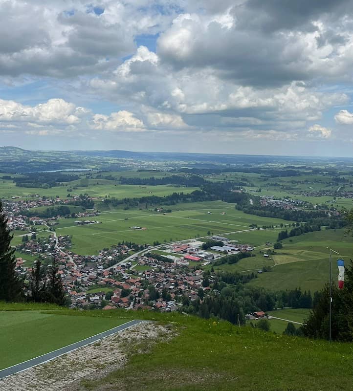 Aussichtspunkt Drei-Seen-Blick Buchenberg Alm - Image 1