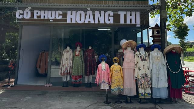 Cổ phục Hoàng Thị - Image 1