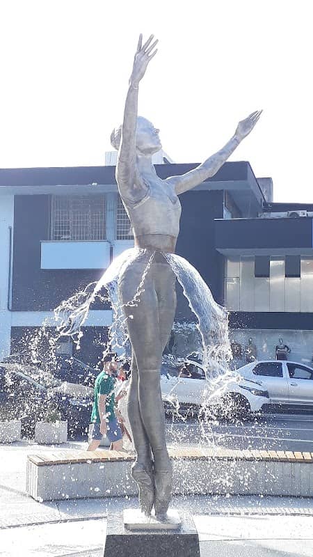 Praça Bailarina Liselott Trinks - Image 3