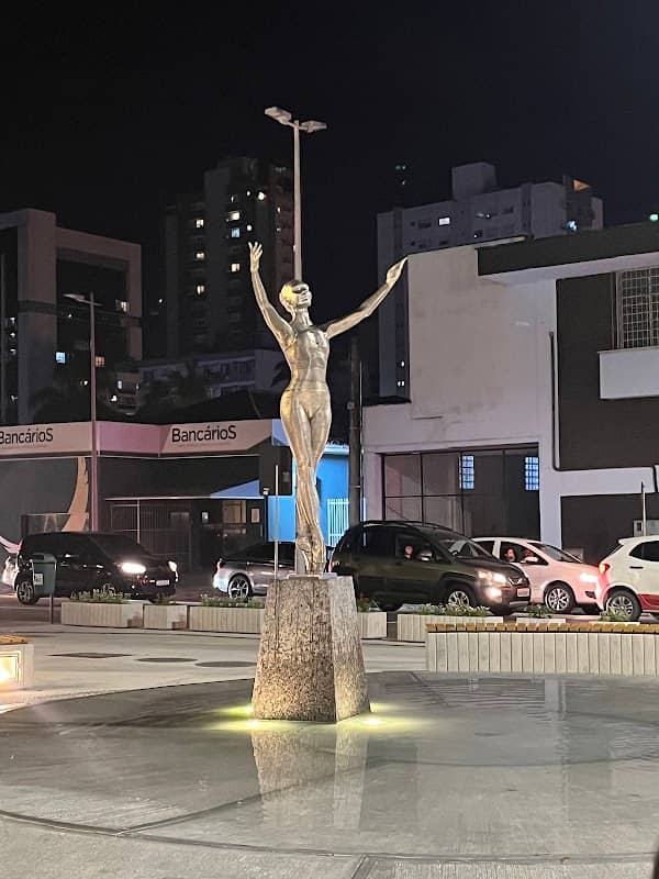 Praça Bailarina Liselott Trinks - Image 2