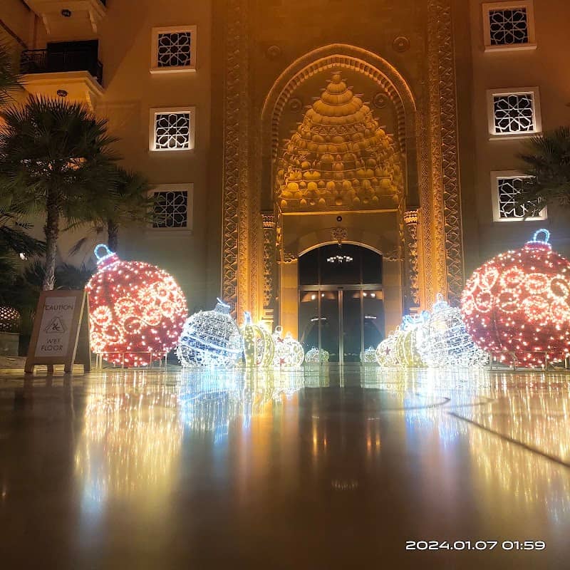 Palm Jumeirah Boardwalk - Image 3