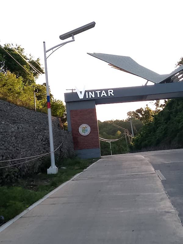 Vintar Welcome Arch - Image 1