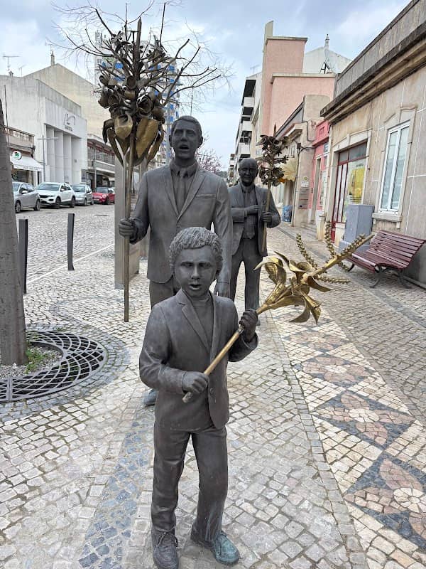 Monumento a procissão da Aleluia - Image 1