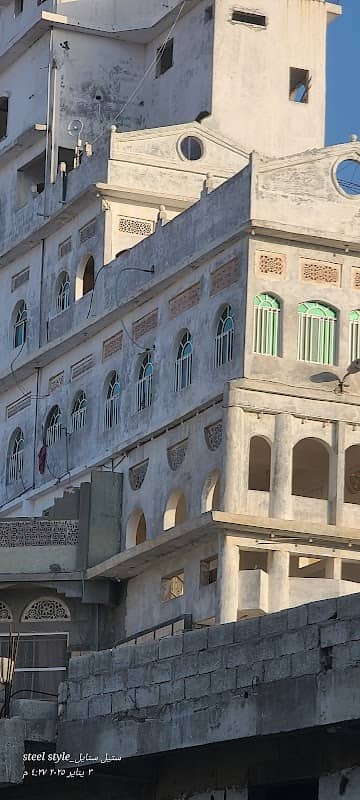 جبل المكلا الغربي - Image 1