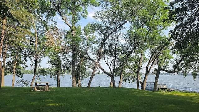 Sewell Park - Image 1