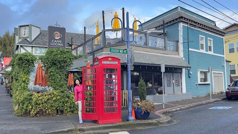 Red Telephone Booth - Image 2