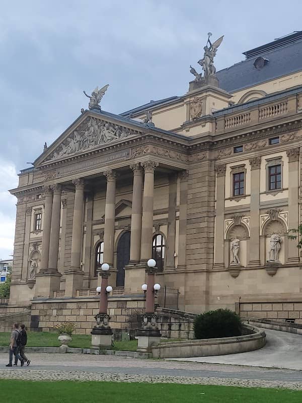 Brunnen - Image 1