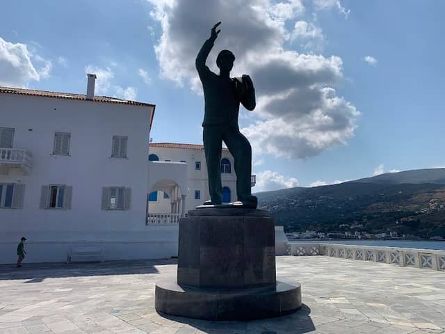 Monument to the unknown Sailor - Image 1