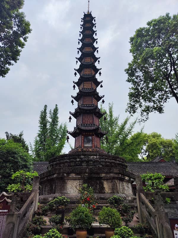 Wenshu Yuan Monastery - Image 2