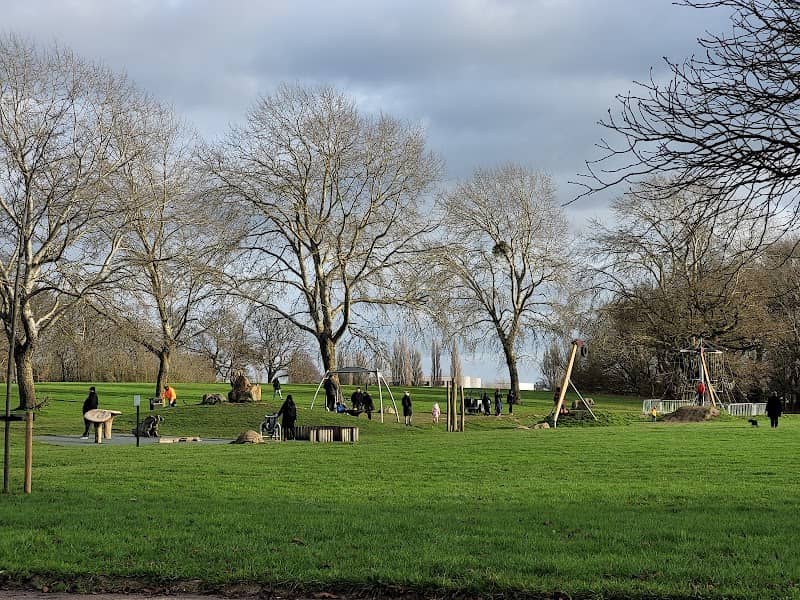 Upton Court Park - Image 2
