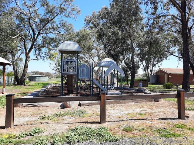 Moxon Park - Image 1