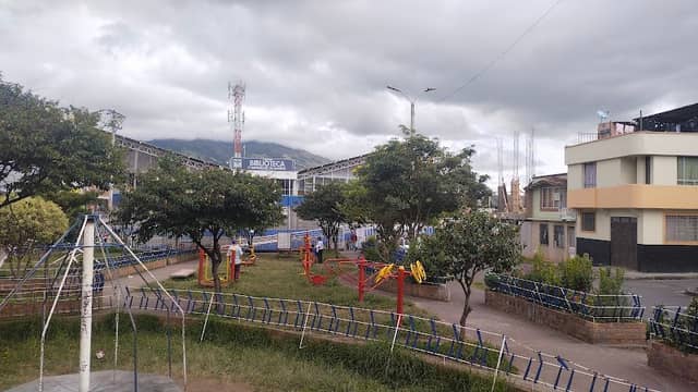 El Tejar Park - Image 1