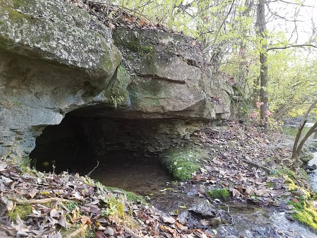 Cave Spring Trailhead - Image 1