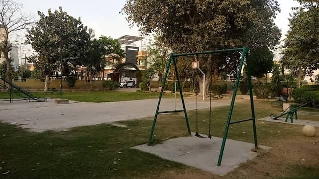 Ekta Park - Image 1