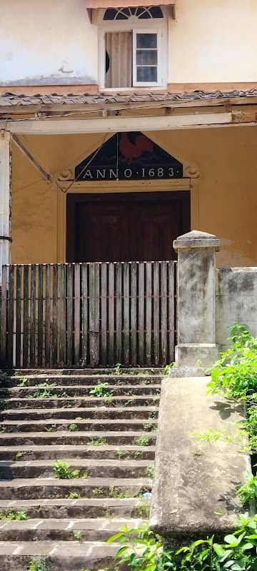 British Queen's House - Image 1