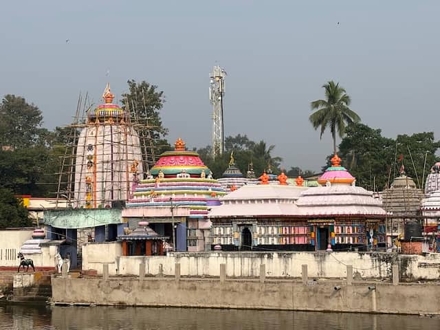 Shree Baba Ladukeswar Temple - Image 2