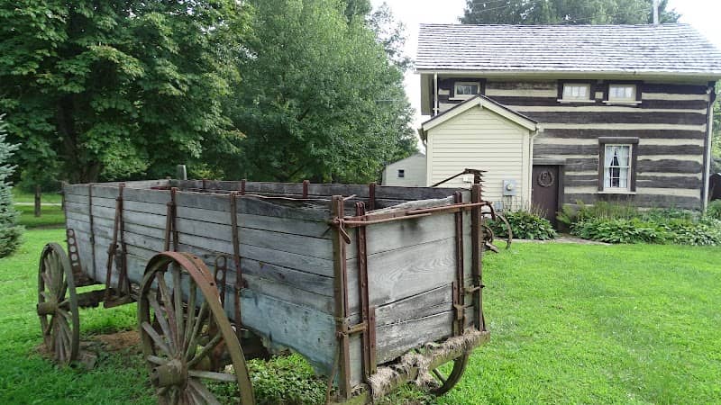 Austin Log Cabin - Image 2