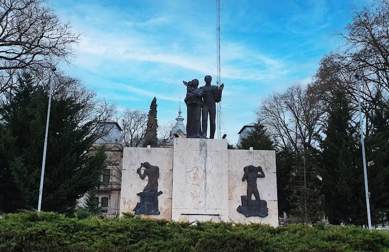 Tres de Febrero Park - Image 2