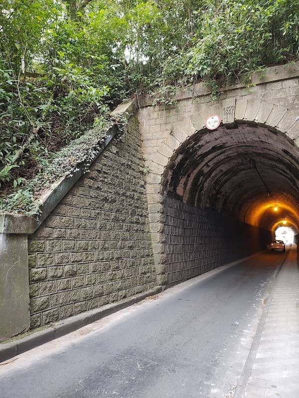Túnel ferroviário E.F.S.C. desativado - Image 1
