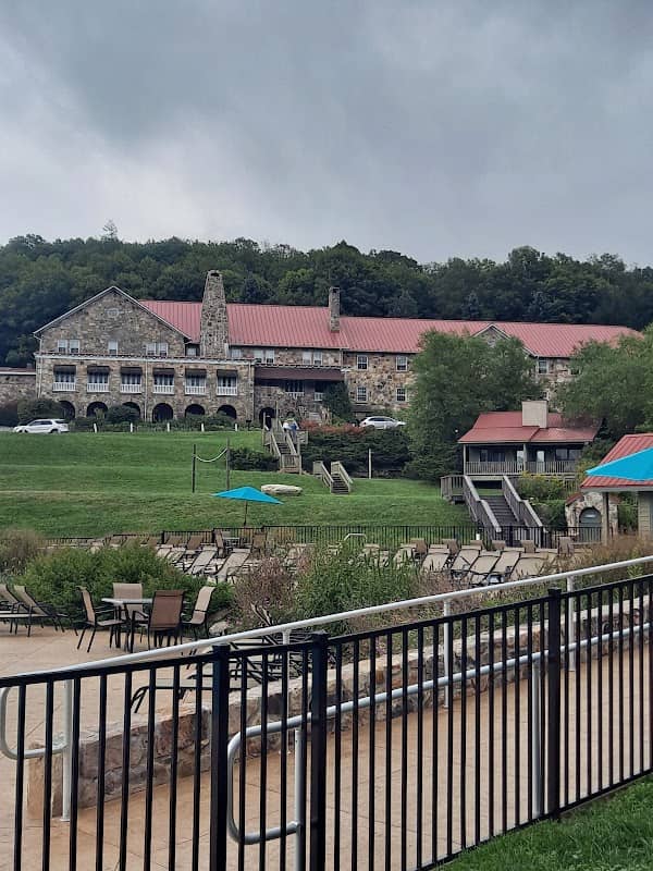 Mountain Lake Park - Image 1