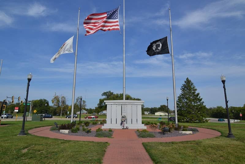 Creve Coeur Veterans Memorial - Image 1