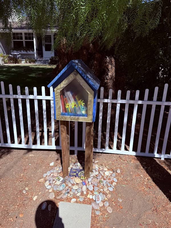 Little Free Library - Image 1